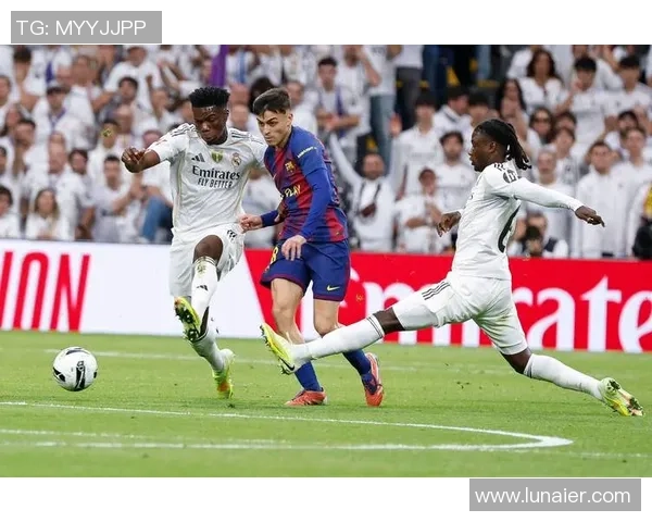 西班牙足球明星盘点：从皇马巴萨到世界足坛的传奇人物